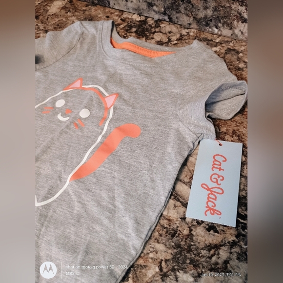 Cat & Jack Gray and Orange Short Sleeve Tee 3T Brand New With Tags - Picture 5 of 6